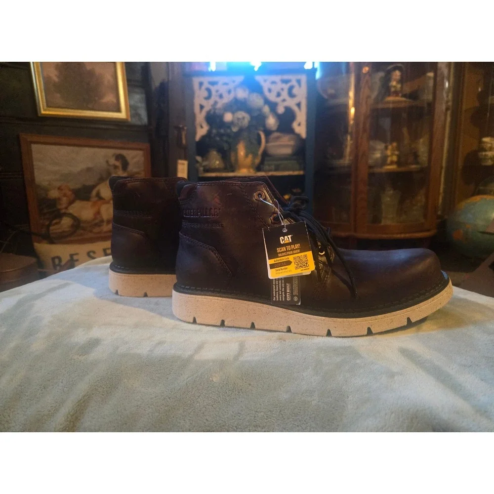 Caterpillar Mens Pelton Dark Brown Leather Chukka Boots  Size 9 NEW vintage look